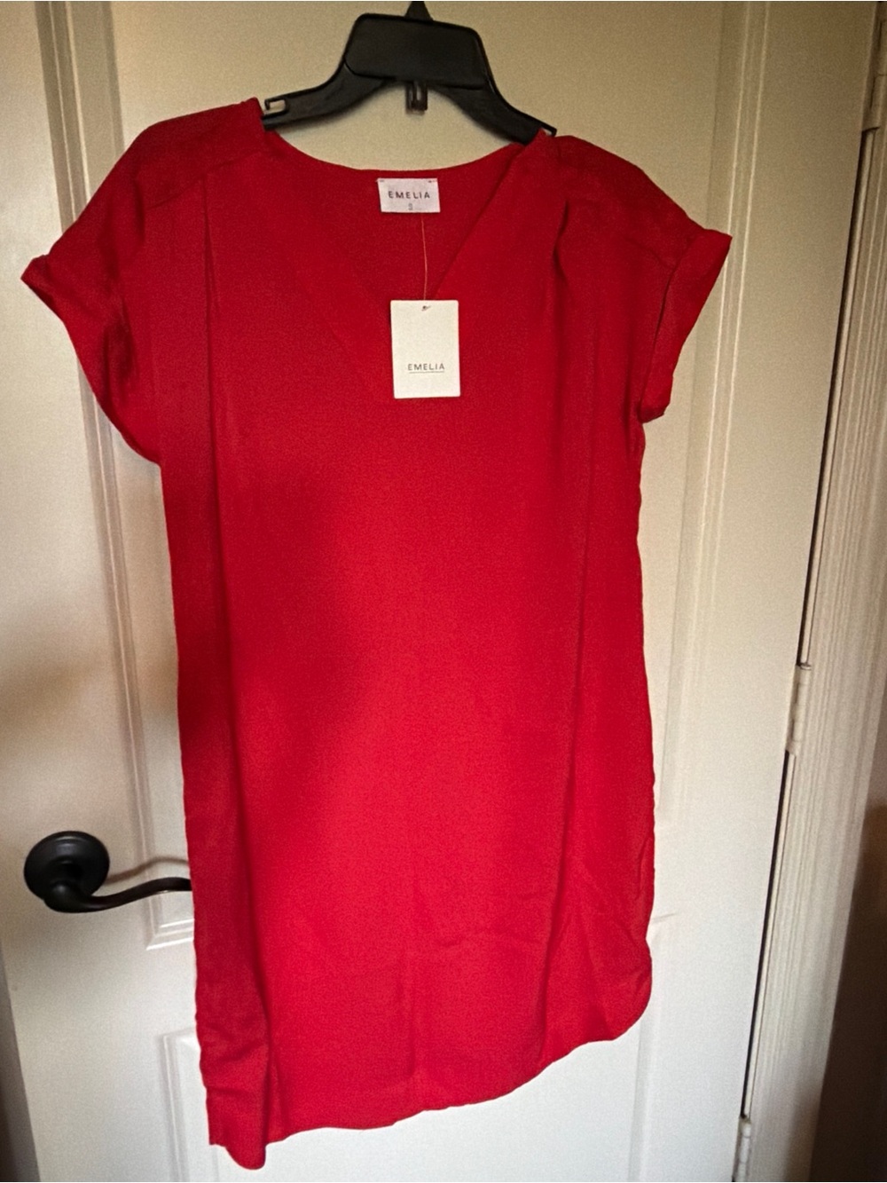 NWT Emelia crimson shift dress
